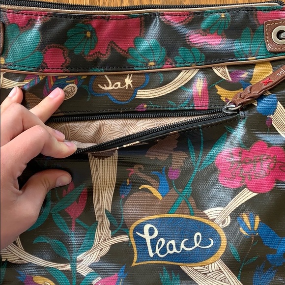 Sakroots purse with adjustable strap - Picture 4 of 4